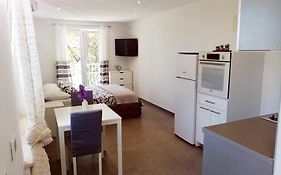 Studio Apartman Iva